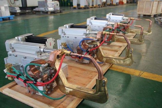 Compatto elettrico 280V 160KVA Servo Gun Spot Saldatura automatica