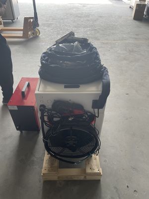 Saldatrici laser a mano a fibra di piccole dimensioni da 1500 Watt