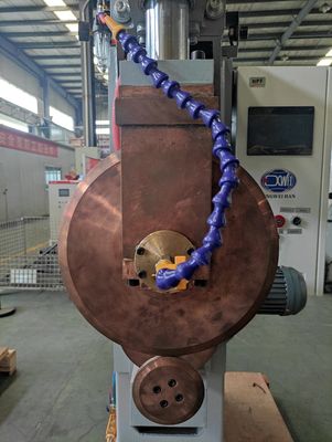 Il tipo orizzontale il saldatore Welding Machine For della cucitura di rotolamento della resistenza del serbatoio di acqua inscatola
