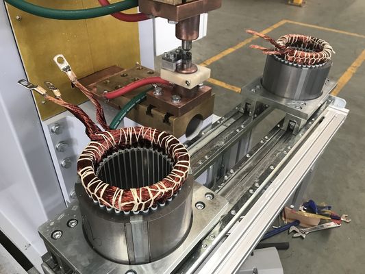 Saldatori di resistenza Cina Macchine di saldatura a punto di filo di rame industriale a mano