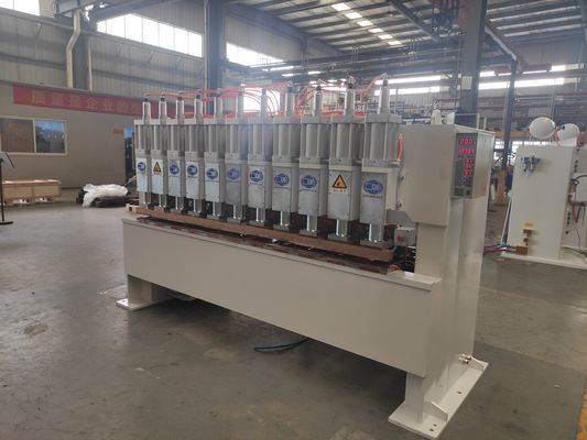 Macchina di saldatura a punti a testa multipla per porta galvanizzata automatica
