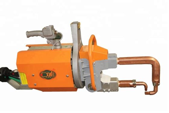Macchina di saldatura a punti pneumatici multipunto per lamiere di tipo X 50Hz